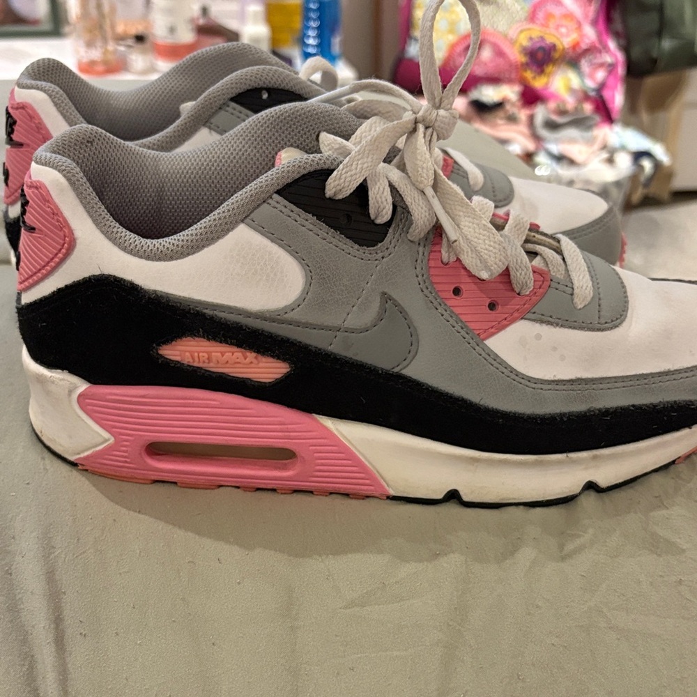 Nike Women's Pink and Gray Sneakers